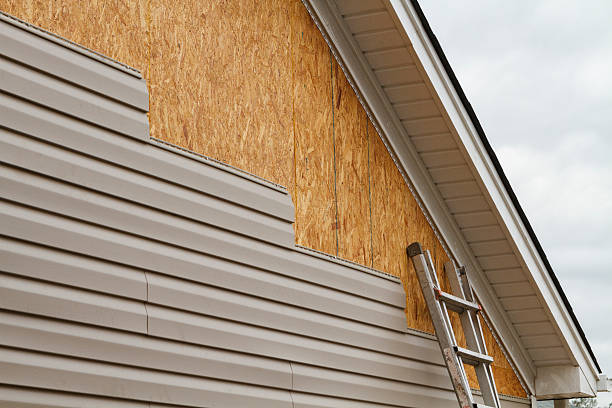 Professional Emergency Siding Repair technician working in Lititz, PA